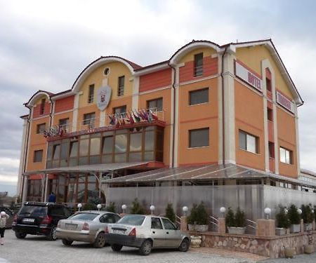 Hotel Transit Oradea Extérieur photo