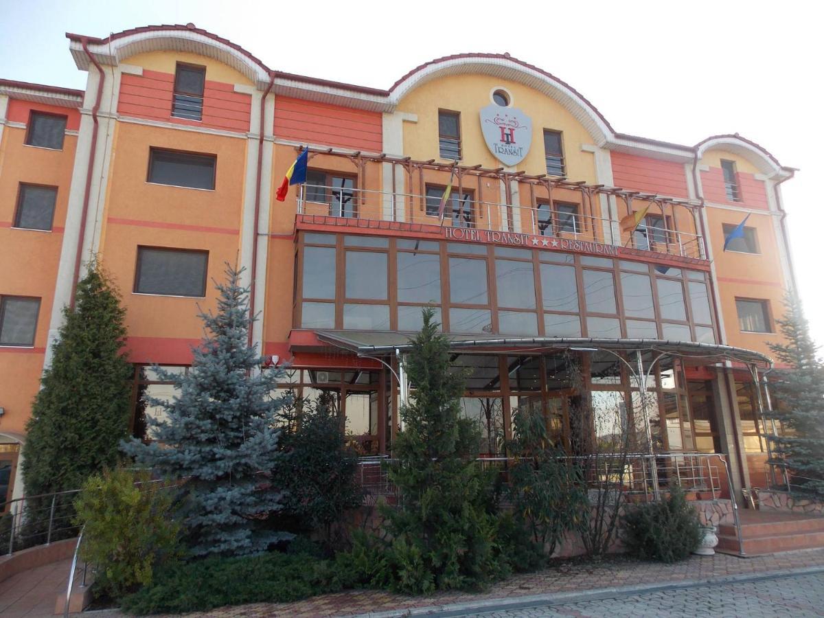 Hotel Transit Oradea Extérieur photo