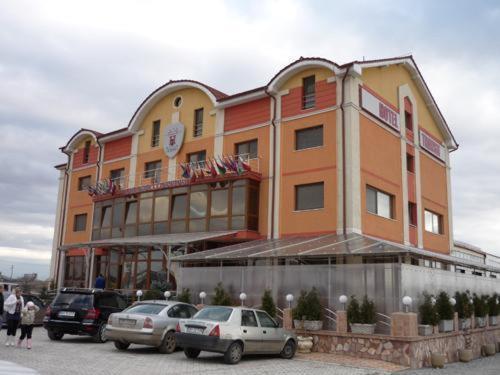 Hotel Transit Oradea Extérieur photo